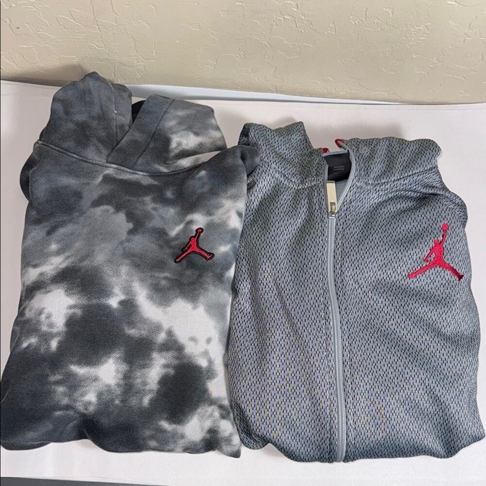 Jordan hoodies boys size 13/15 lot of 2